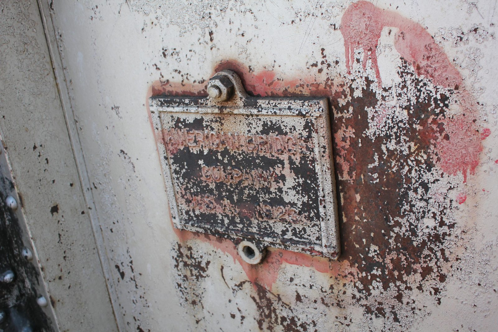 Plaque on south span